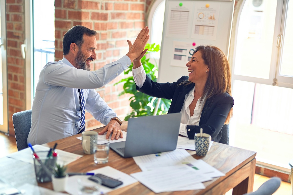 Strategic Insights for Improved Performance: Leveraging Data in CEO CSR Communications